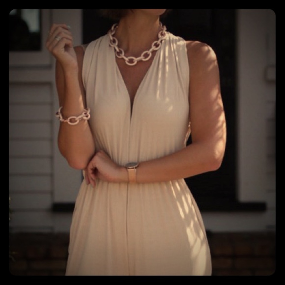Necklace and bracelet set